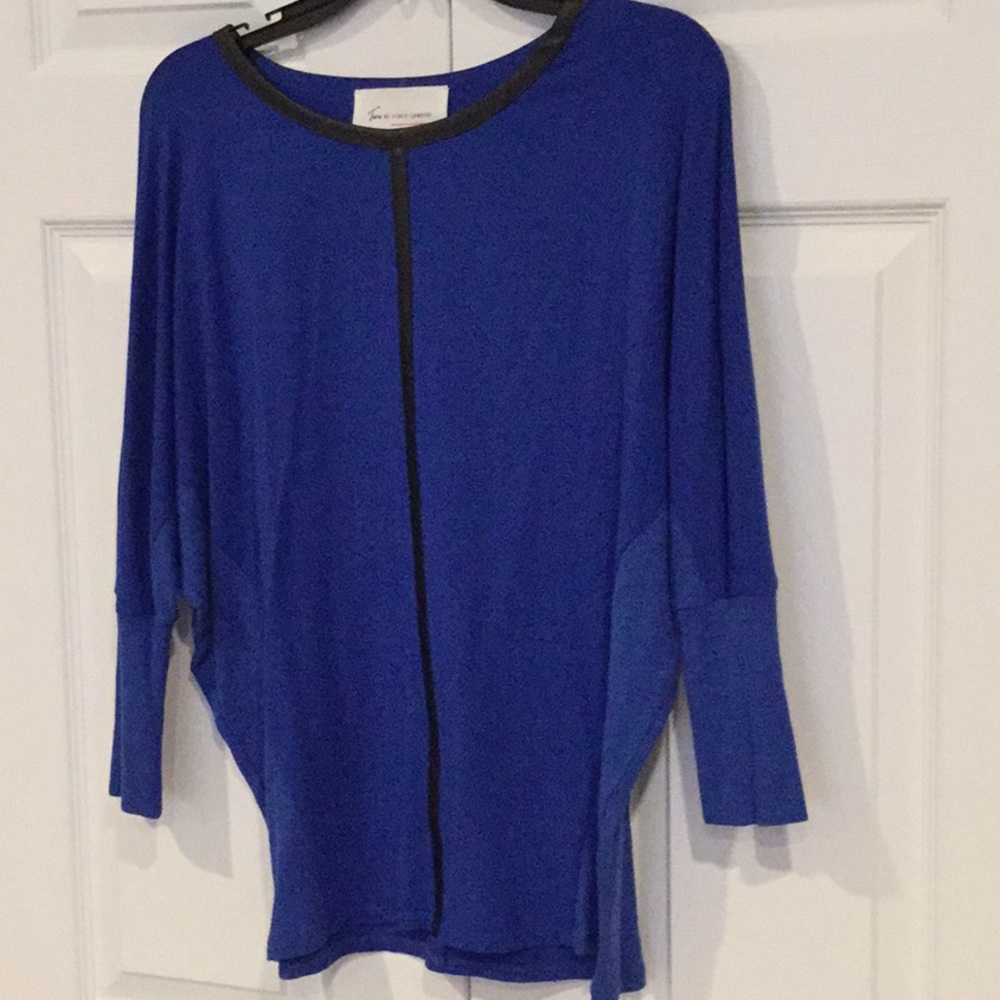 Vince Camuto Blue top with black leather trim.💕